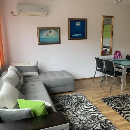 Breeze Apartment